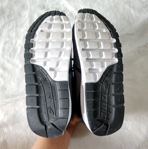 Nike Air Max Zero (Women’s 7.5) Like New! - Picture 7 of 8